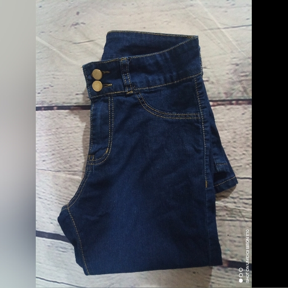 See updated listing Max offeDouble button bum lifting contouring Dark Blue Jeans - Picture 9 of 9